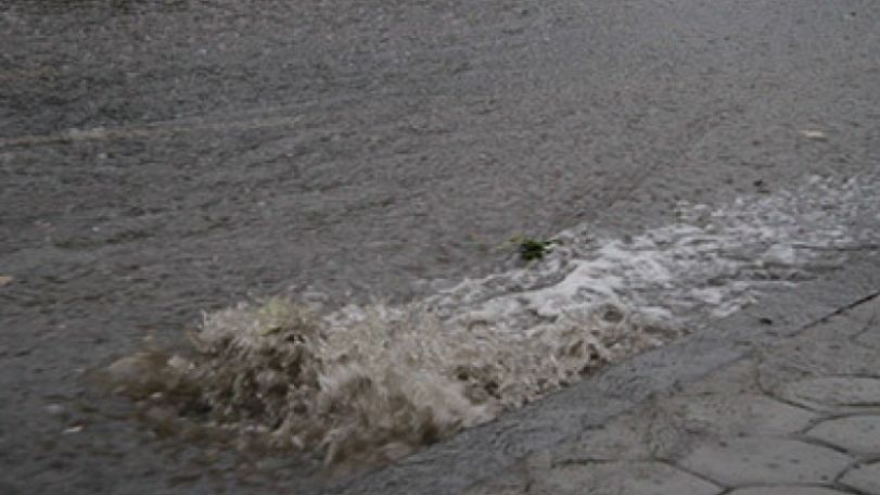 Rain expected; air temperature to fall