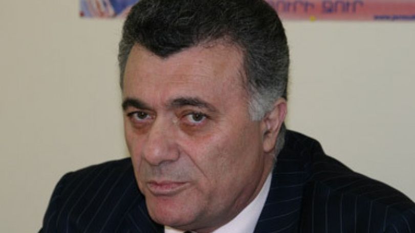 Ռ. Հակոբյան. Ուսման վարձավճարների թանկացման որոշումը պետք է կասեցվի
