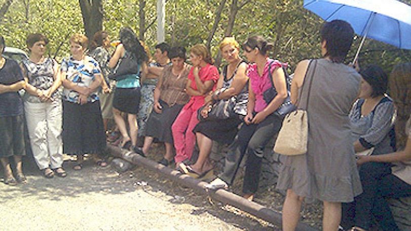 Armenian captive’s relatives demand information about him from ICRC Yerevan Office