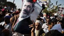 Egypt 'to begin breaking up' pro-Morsi protest camps