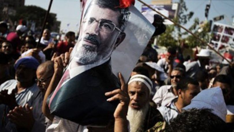 Egypt 'to begin breaking up' pro-Morsi protest camps