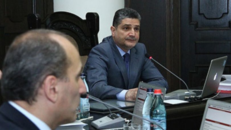 Monitoring shows progress in state procurement
