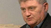 Отец Эдварда Сноудена планирует приехать в Россию, чтобы повидаться с сыном