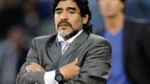 Maradona undergoes eye surgery