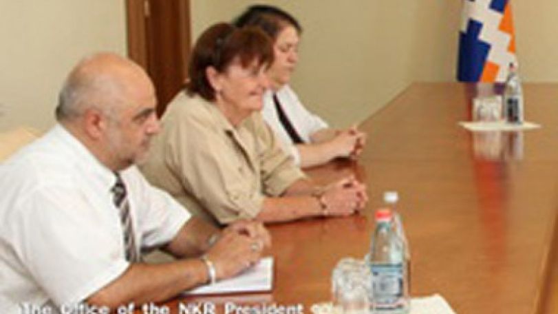 Բարոնուհի Քոքսն Արցախում է