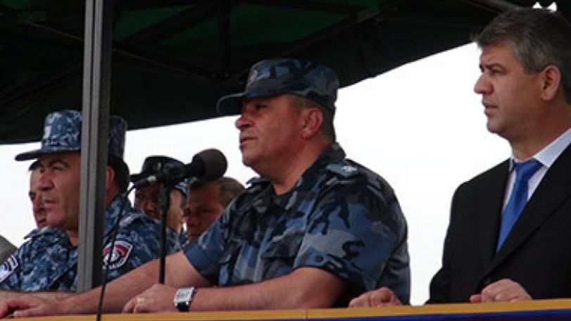 Police Chief: If there is a need to use arms, let me be the first victim 