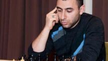 Varuzhan Akobian shares first place at Las Vegas Open
