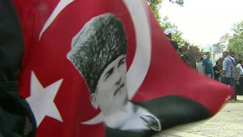 Erdogan set to return as protests continue