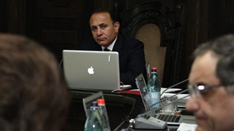 Եկամտահարկի հաշվին հիպոթեքով բնակարան ձեռք բերելու պրոցեսը բավականին բարդ է. վարչապետ
