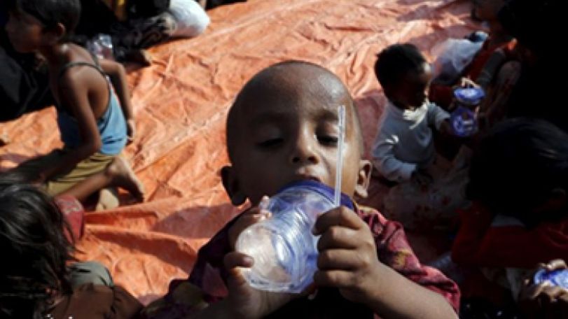 Hundreds rescued as Myanmar offers first help in migrant crisis