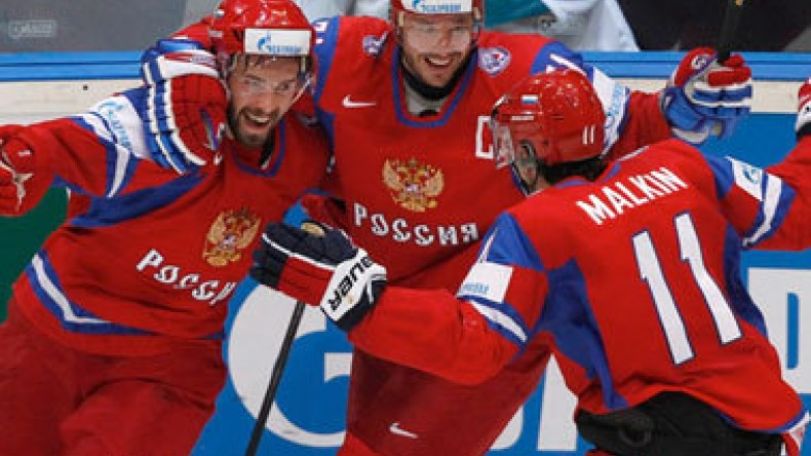 Позорный проигрыш и скандал… В сборной России обещают разобраться с уходом игроков до исполнения гимна Канады 