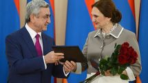 President hosts award ceremony on Republic Day