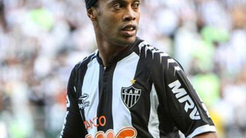 Ronaldinho left out of Brazil's Confederation Cup team