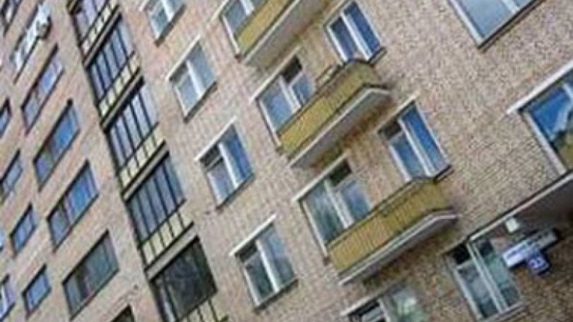 Пьяная российская студентка выжила после падения с 8 этажа