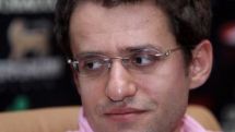 Армянский гроссмейстер Левон Аронян занял второе место в новом рейтинге ФИДЕ