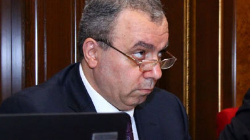 Грант Багратян отказался комментировать отклонение правительством предложенного им законопроекта