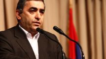 Ռուստամյանը հույս ունի համագործակցելով «սասանել մենիշխանության դրվածքը» Երևանում