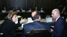 Աշոտյանը՝ Երիցյանին. «Ընտրարշավից հետո կվերադառնաք աշխատանքի և  միասին կքննարկենք բուհերի հարցը»