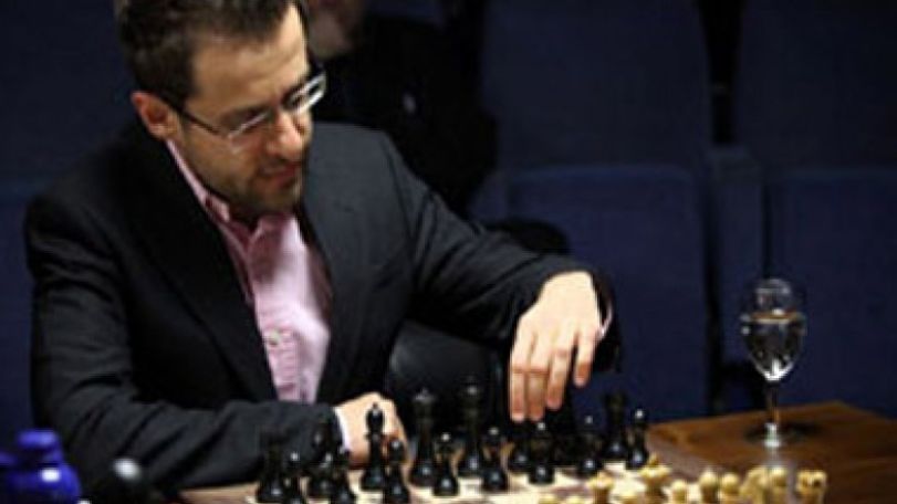 Aronian beats Radjabov, Carlsen wins FIDE Candidates
