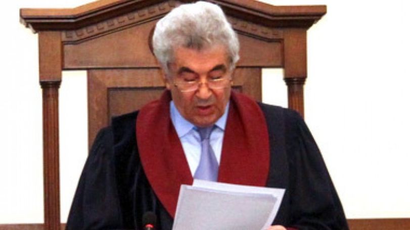 Глава КС Армении Гагик Арутюнян останется на своем посту до своего 70-летия