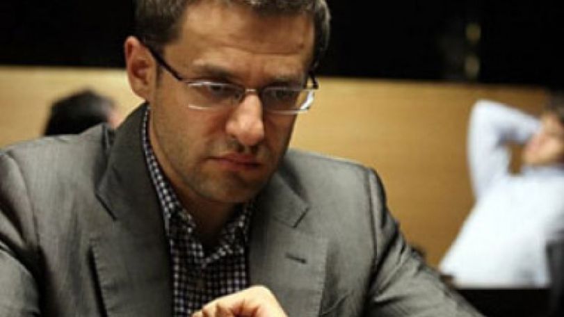Candidates R9: Carlsen in sole lead as Aronian loses to Gelfand