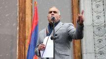 Лидер Hello Revolution в Армении Р. Ованнисян не унимается: вновь бросает вызов Путину, Обаме и Олланду 