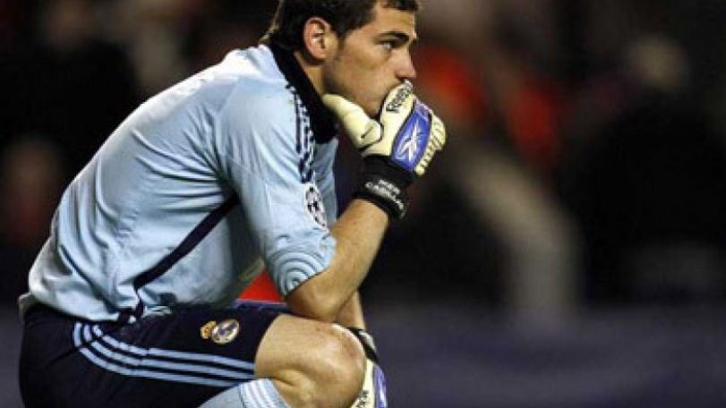 Casillas not fit to face United