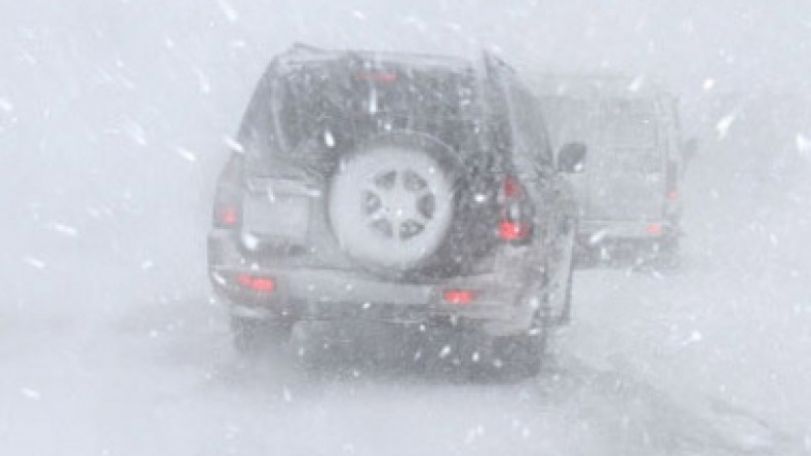 Selim mountain pass, Berd-Chambarak road impassable due to snowstorm 