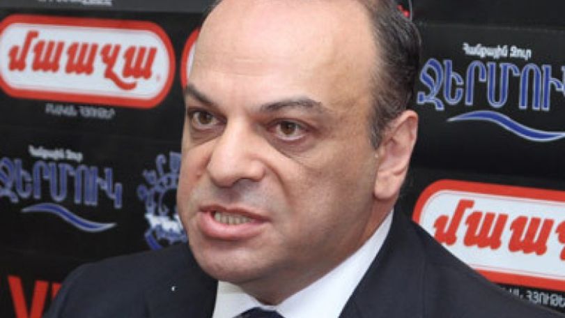 Presidential candidate Arman Melikyan prepared to congratulate winner 