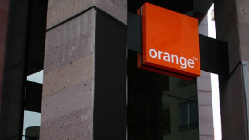 Surprise for inviting a friend to Orange