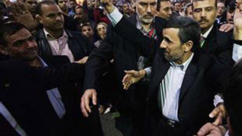 Подробности визита президента Ирана в Египет: на Махмуда Ахмадинежада трижды пытались напасть 