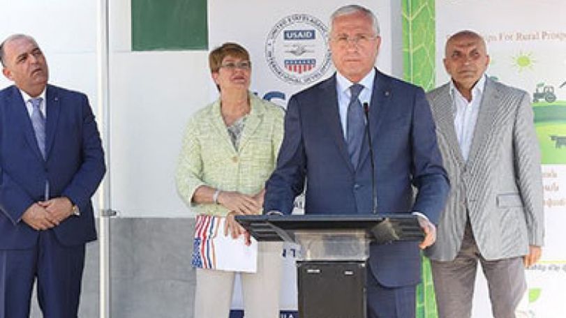 Agricultural service center opens in Pokr Vedi community of Ararat province 