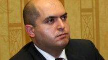 Աշոտյանը ուսանողներին հորդորում է զերծ մնալ օրինազանց ճանապարհներից