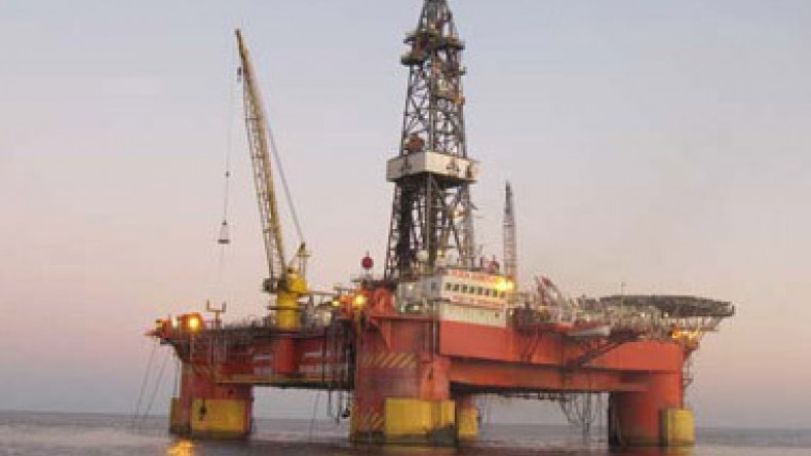 Азербайджан требует у Ирана 10 млрд баррелей нефти