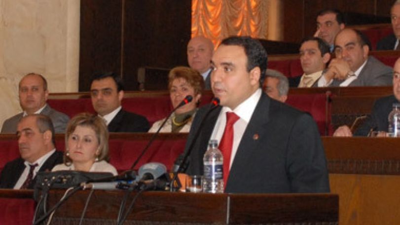 Orinats Yerkir Party to support incumbent President in elections