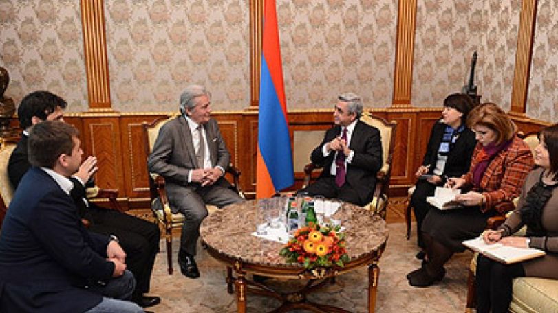 Սերժ Սարգսյանն ընդունել է Ալեն Դելոնին