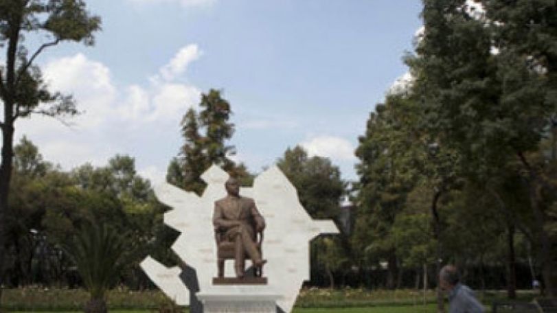 Aliyev statue scandal: Baku threatens to close Mexico embassy