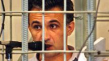 Отбывающий пожизненный срок за теракт в парламенте Армении Наири Унанян не в курсе смерти матери 