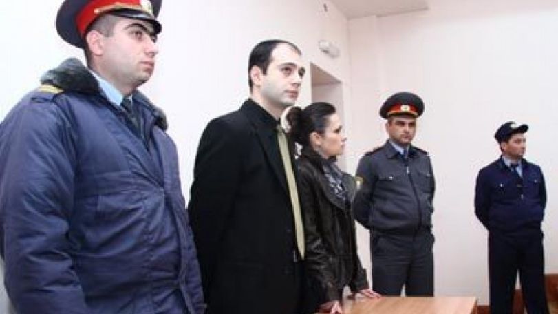 «Суд над мужчиной Анжелы Саркисян» завершился… Карен Араян осужден на 3,5 года 