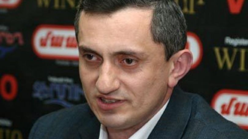 Political expert: Main struggle is for Prosperous Armenia Party