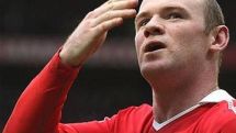 Rooney chasing Charlton's goalscoring records