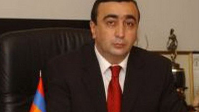 Санкции должны применяться не только против Азербайджана, но и стран, продающих Баку оружие