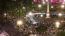 Demonstrators bang pots, pans to protest Argentina's policies
