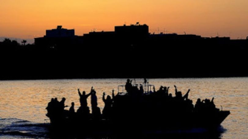 Migrant ship sinks in Mediterranean