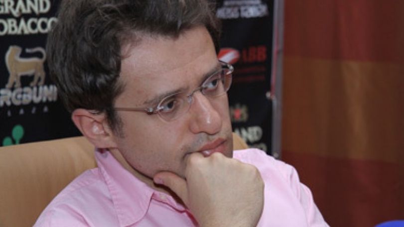 Aronian loses to Caruana, yet retains 3rd position 