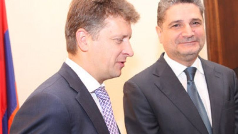 Цена на газ устроит и Армению, и Россию. Обещания министра транспорта РФ Максима Соколова