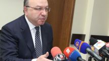 Դ.Դումանյանի 100 օրն ու դեղերի շուկայի խայտառակ վիճակը  
