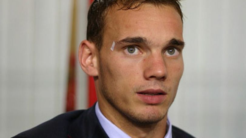 Sneijder arrives in U.S. for treatment 