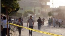 Turkish police force Syrian refugees from homes 