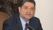 Премьер Армении призвал оппозицию воздержаться от неподобающих статусу депутата оскорблений в адрес правительства 